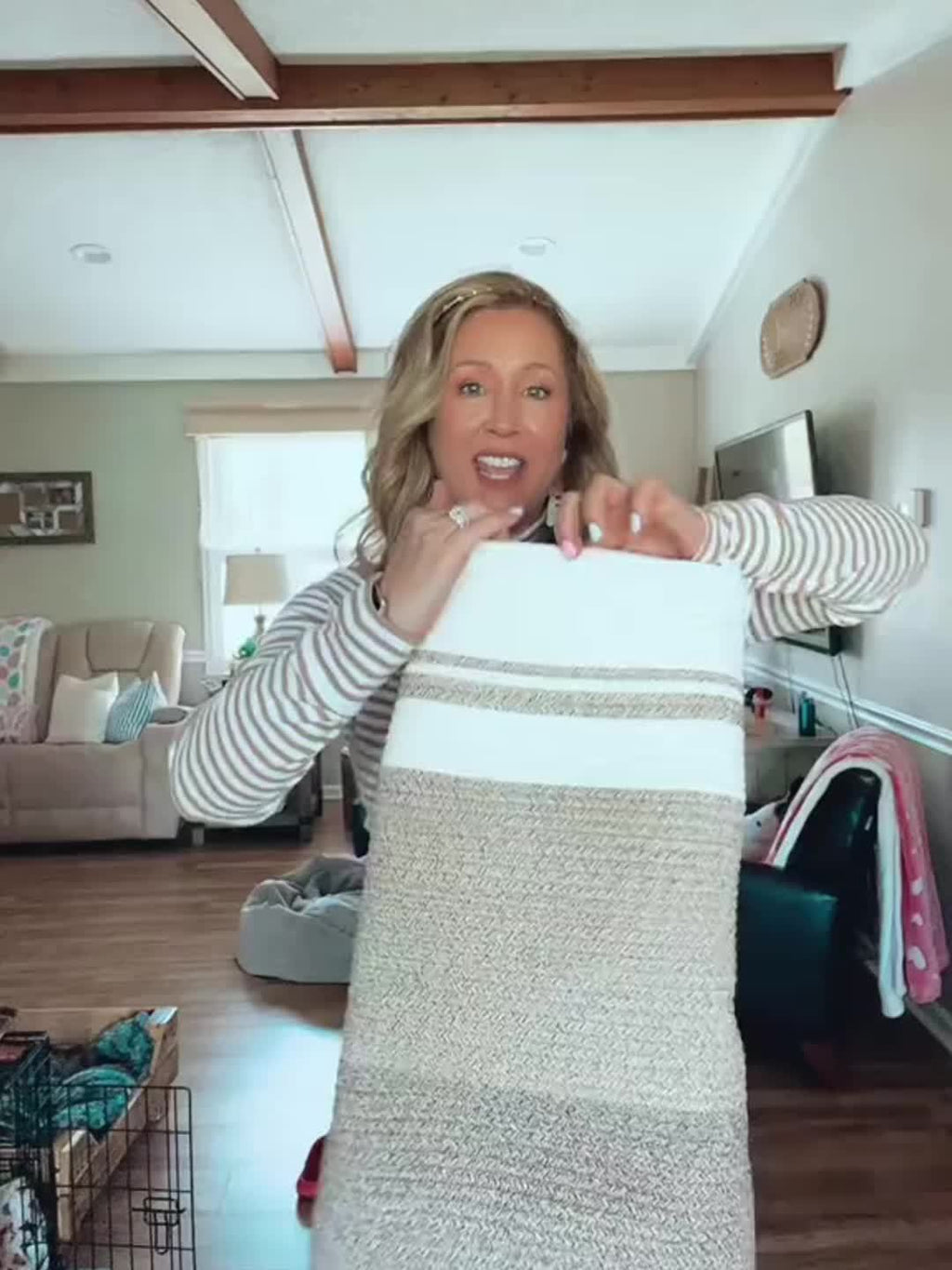 22.98gal\u002F27.74gal Extra Large Laundry Hamper, Blanket Basket, Cotton Laundry Basket Dirty Clothes Hamper with Handles for Living Room, Large Basket Pillows, Blankets, Clothes, Laundry Hampers